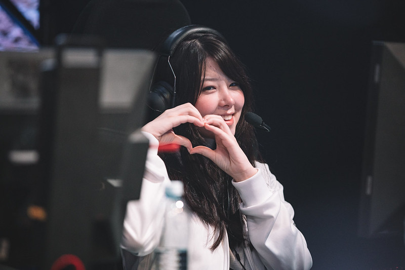 LoL: Em menos de um mês, Mayumi atinge 1 milhão de seguidores no Weibo