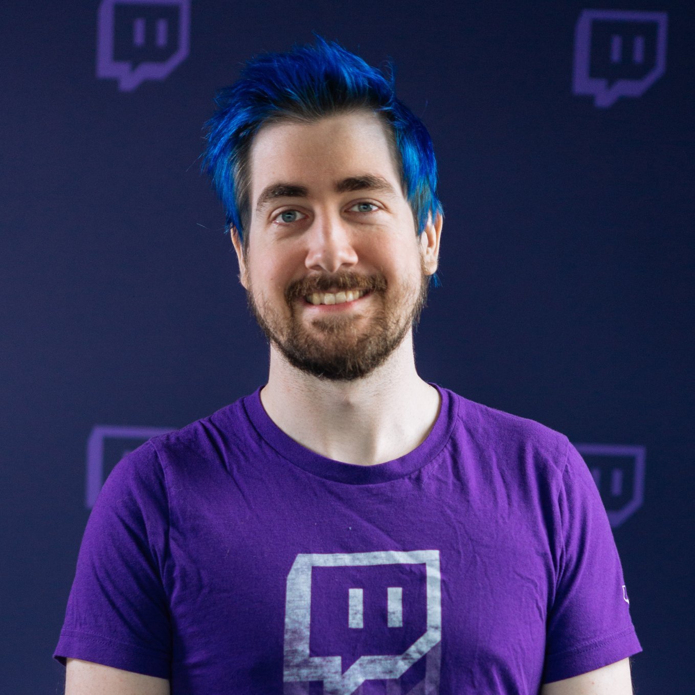 Zizaran afirma que Facebook lhe ofereceu 1.2 milhões de dólares para mudar de plataforma