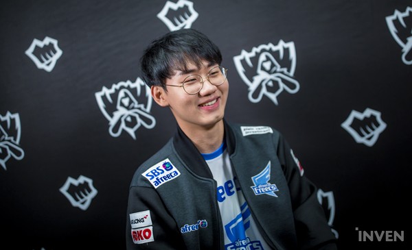 LoL: KT revela elenco para próxima temporada