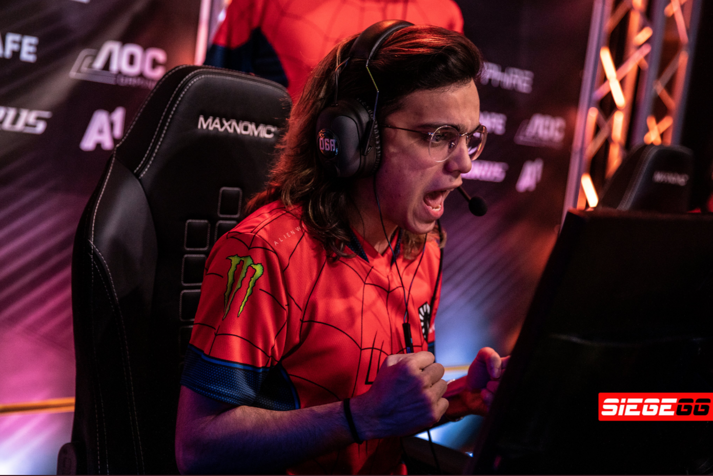 Six Major: xS3xyCake se emociona ao falar do título: “Queria muito ser campeão”