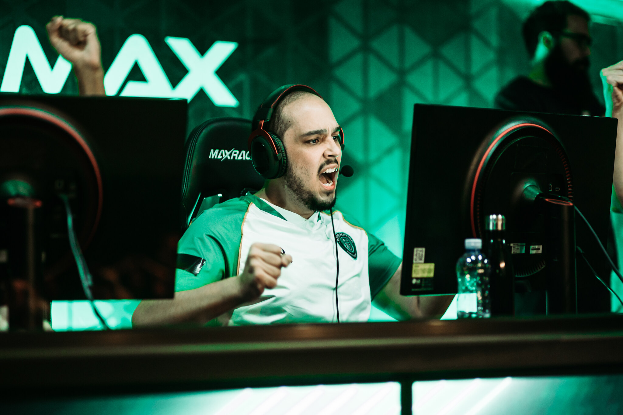 CS:GO: Isurus e Redemption garantem vaga no qualificatório mundial da FLASHPOINT