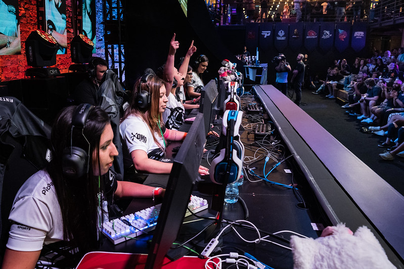 INTZ, FURIA e Black Dragons realizam torneio beneficente contra o Coronavírus