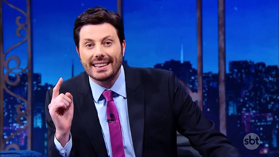 Brasileiro que está classificado para o mundial de MK11 recebe ajuda de Danilo Gentili para tentar conseguir visto