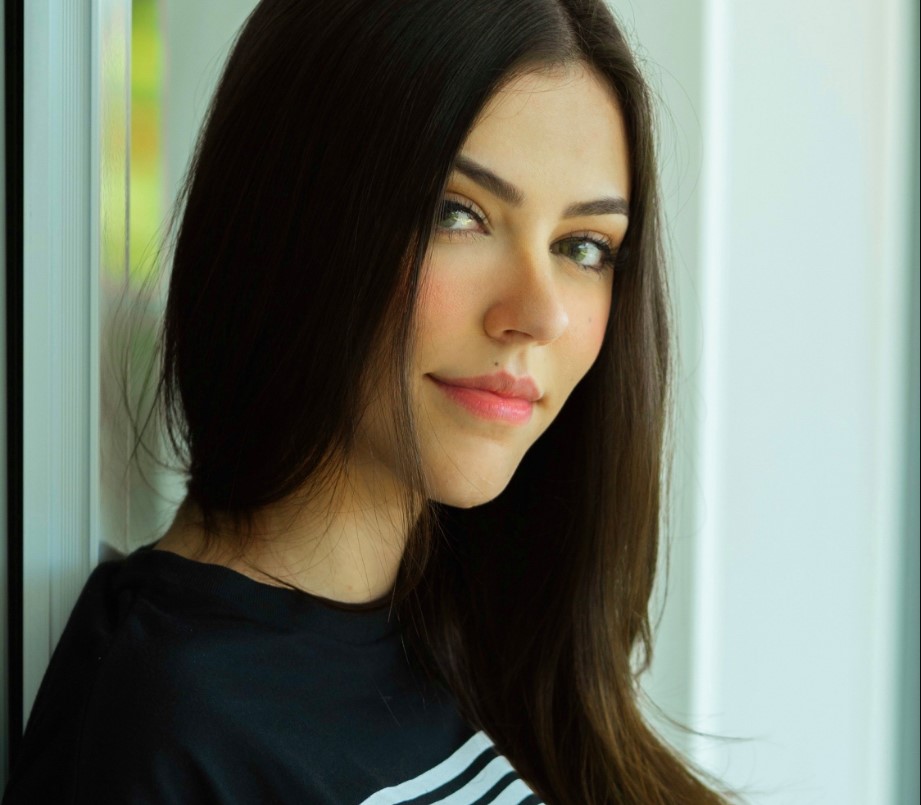 Mii ganha 700 mil inscritos no Youtube após 1 semana como influenciadora da Loud