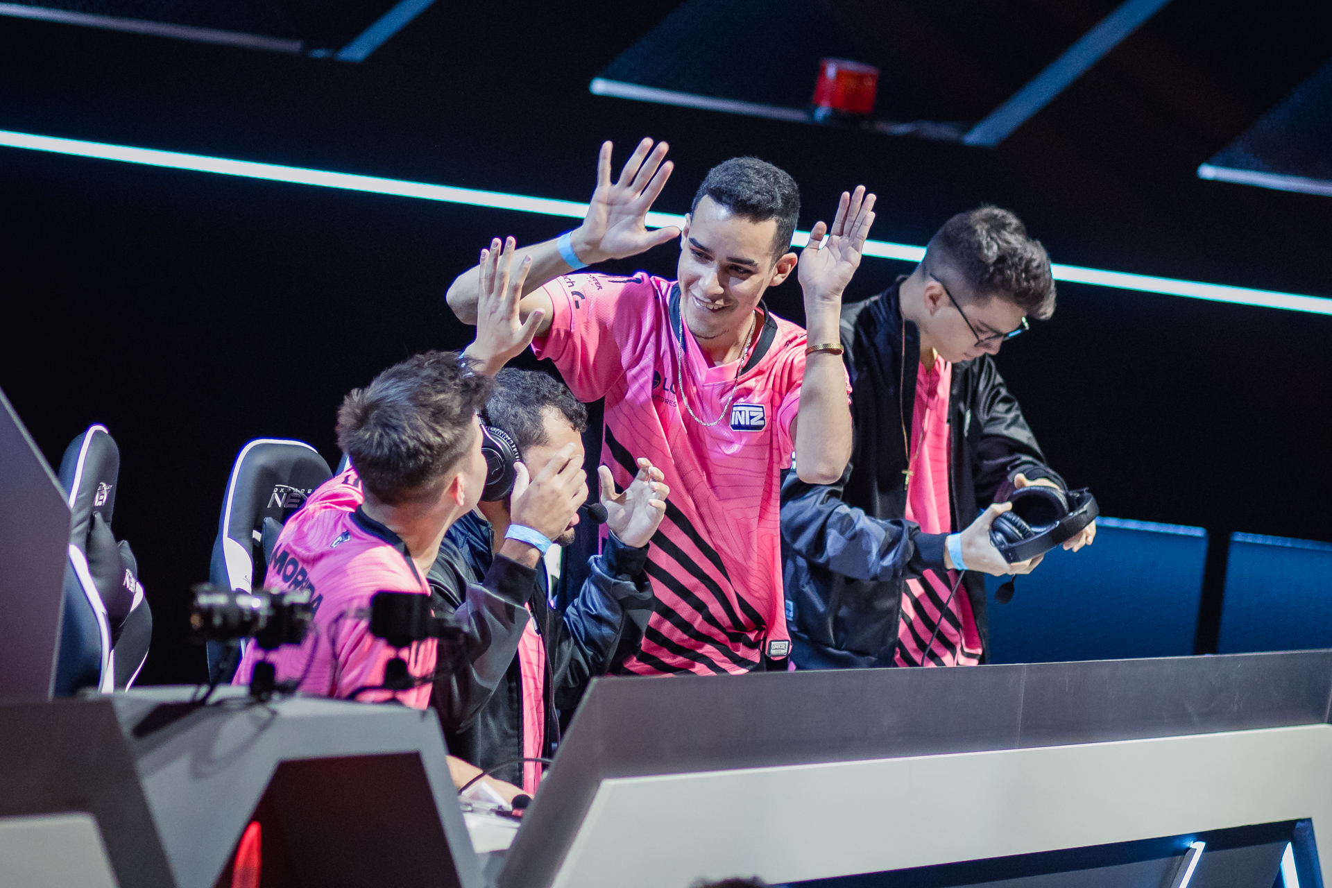 Free Fire: Com direito a dobradinha, INTZ assume liderança da LBFF