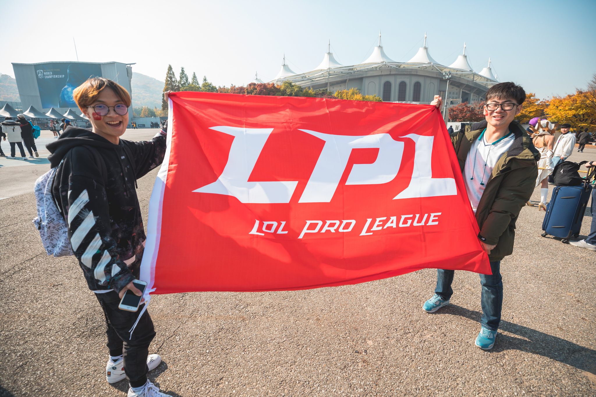 LoL: LPL implementará sistema de teto salarial