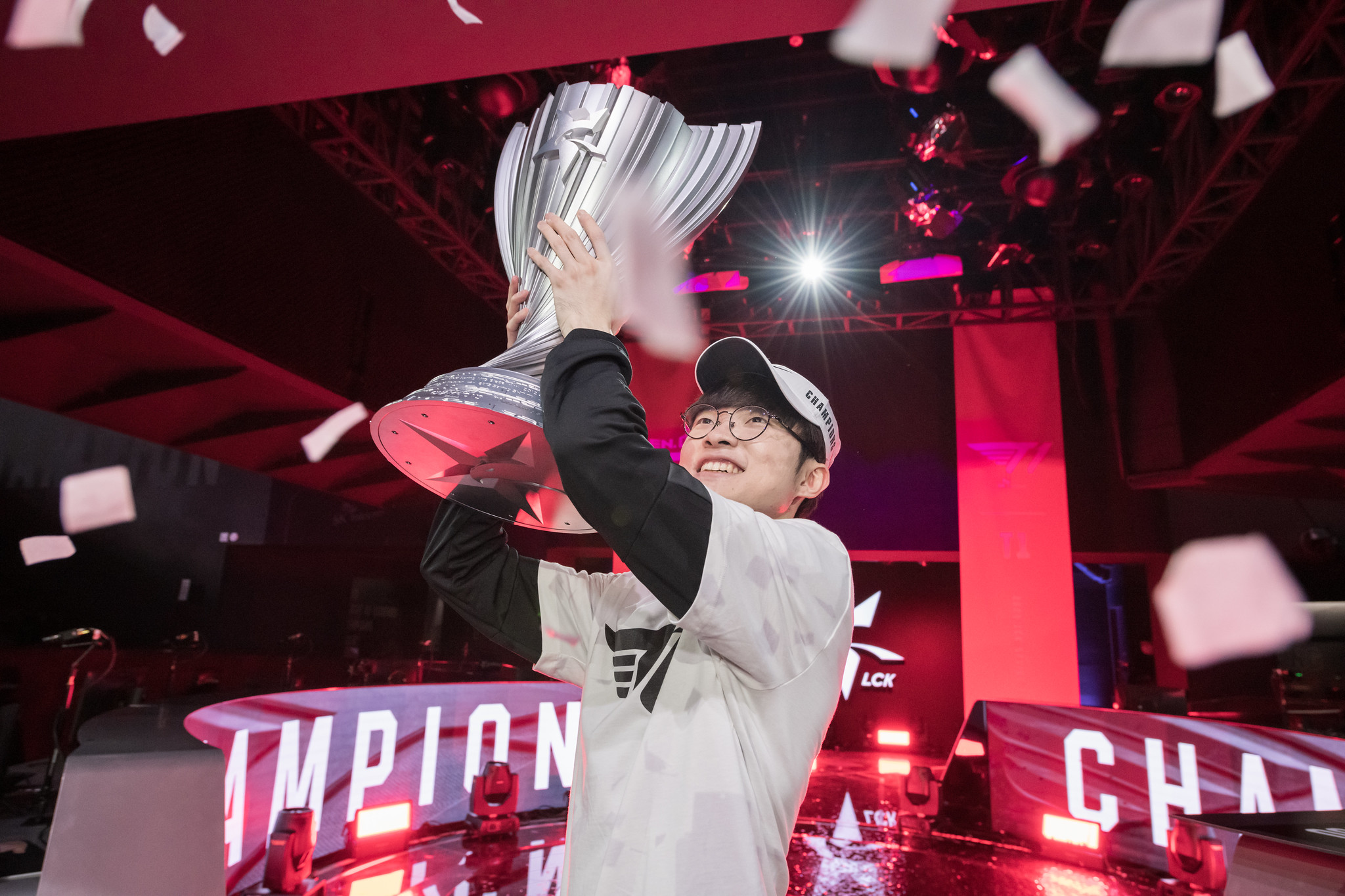 LoL: Faker venceu campeonatos com 6 jogadores diferentes no top e na jungle