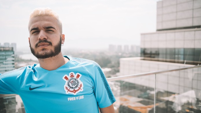 Free Fire: De Douglas a Pires, a história do campeão mundial pelo Corinthians