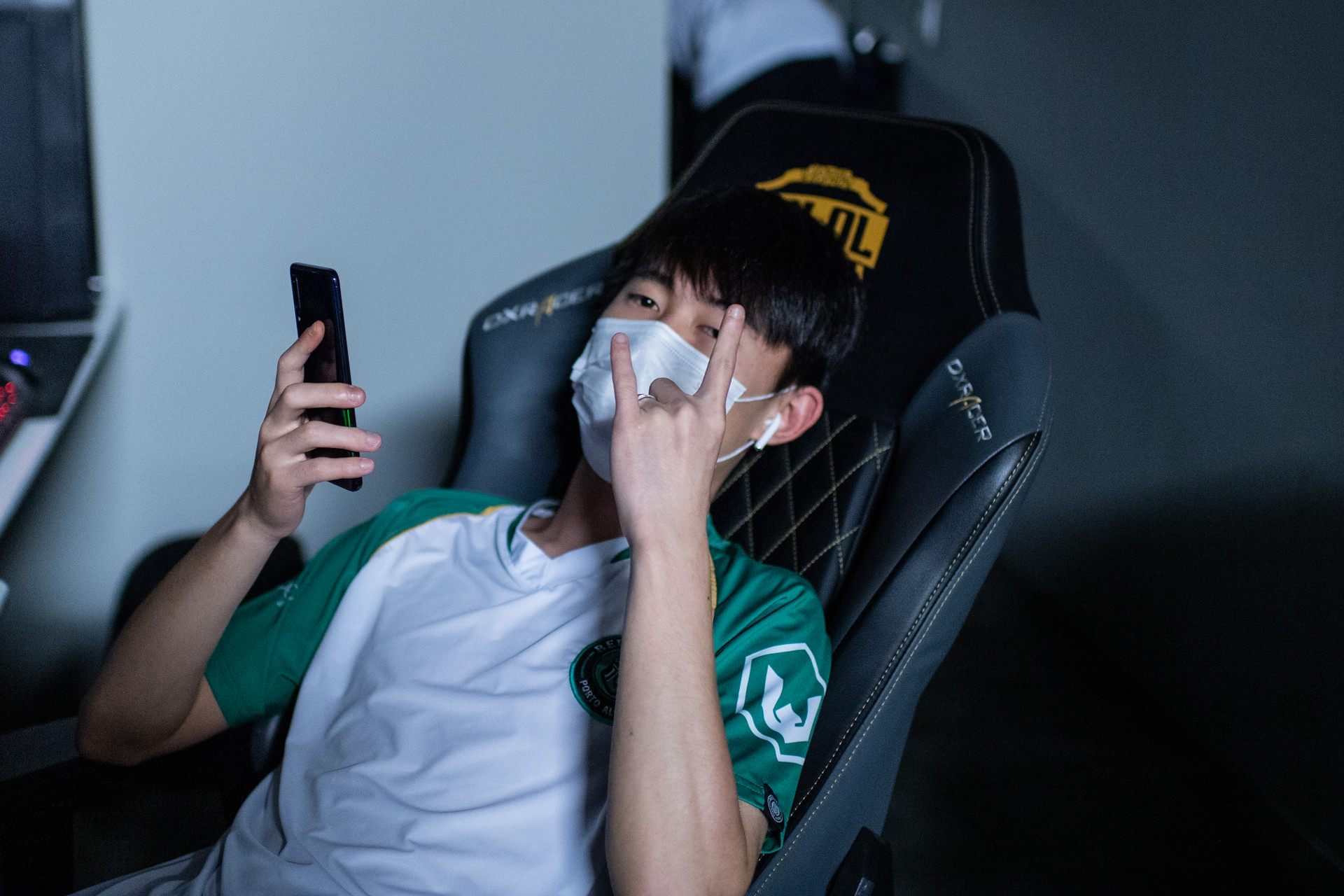 LoL: Patrick diz que Redemption pagou os salários atrasados e fala sobre o futuro