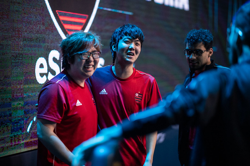 LoL: Em tweet, Luci marca brTT e diz: “Estou indo”