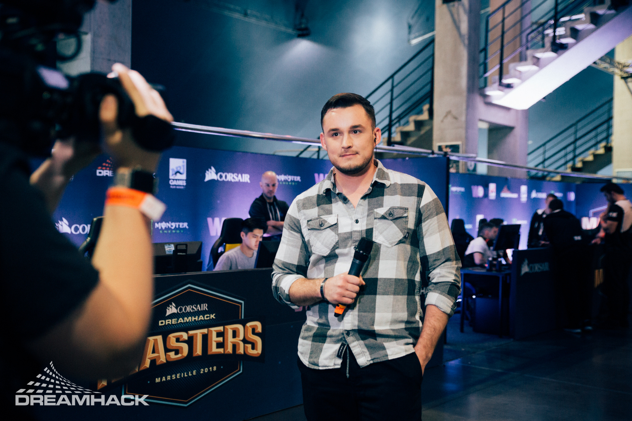 CS:GO: stunna abre playoffs da DreamHack com discurso sobre lutas raciais nos EUA