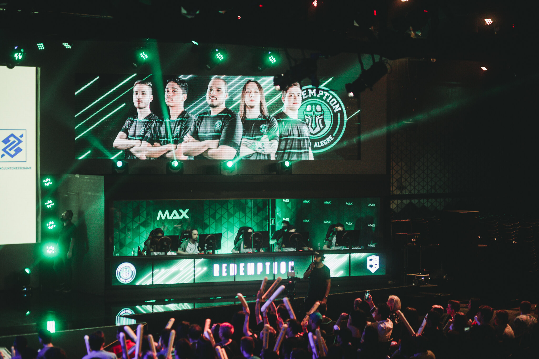 CS:GO: Redemption libera todo elenco para venda