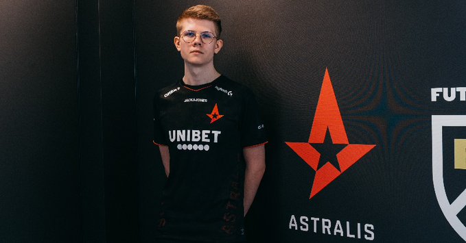 CS:GO: Bubzkji substitui JUGi na Astralis
