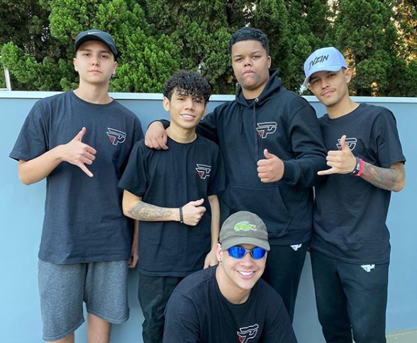 Copa Nobru: Em uma final repleta de polêmicas, Faz o P conquista booyah e é campeã