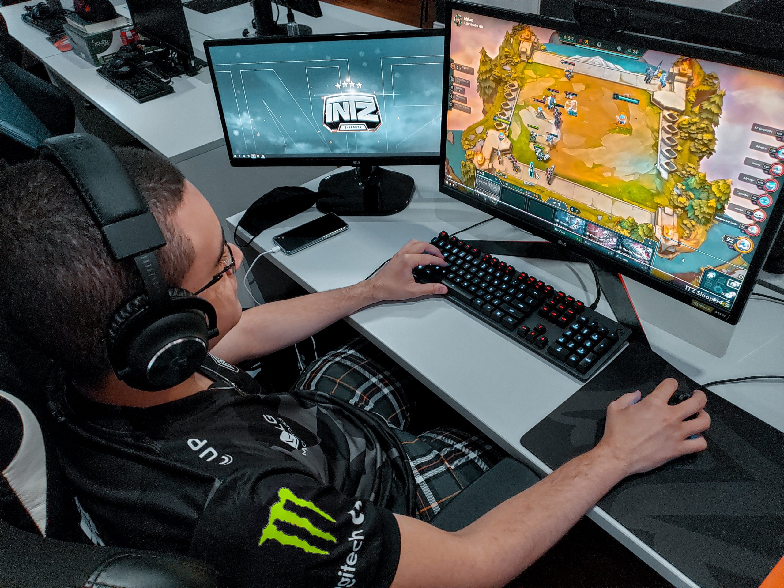 TFT: Brasileiro Slooper segue para o top 8 do Mundial de Teamfight Tactics