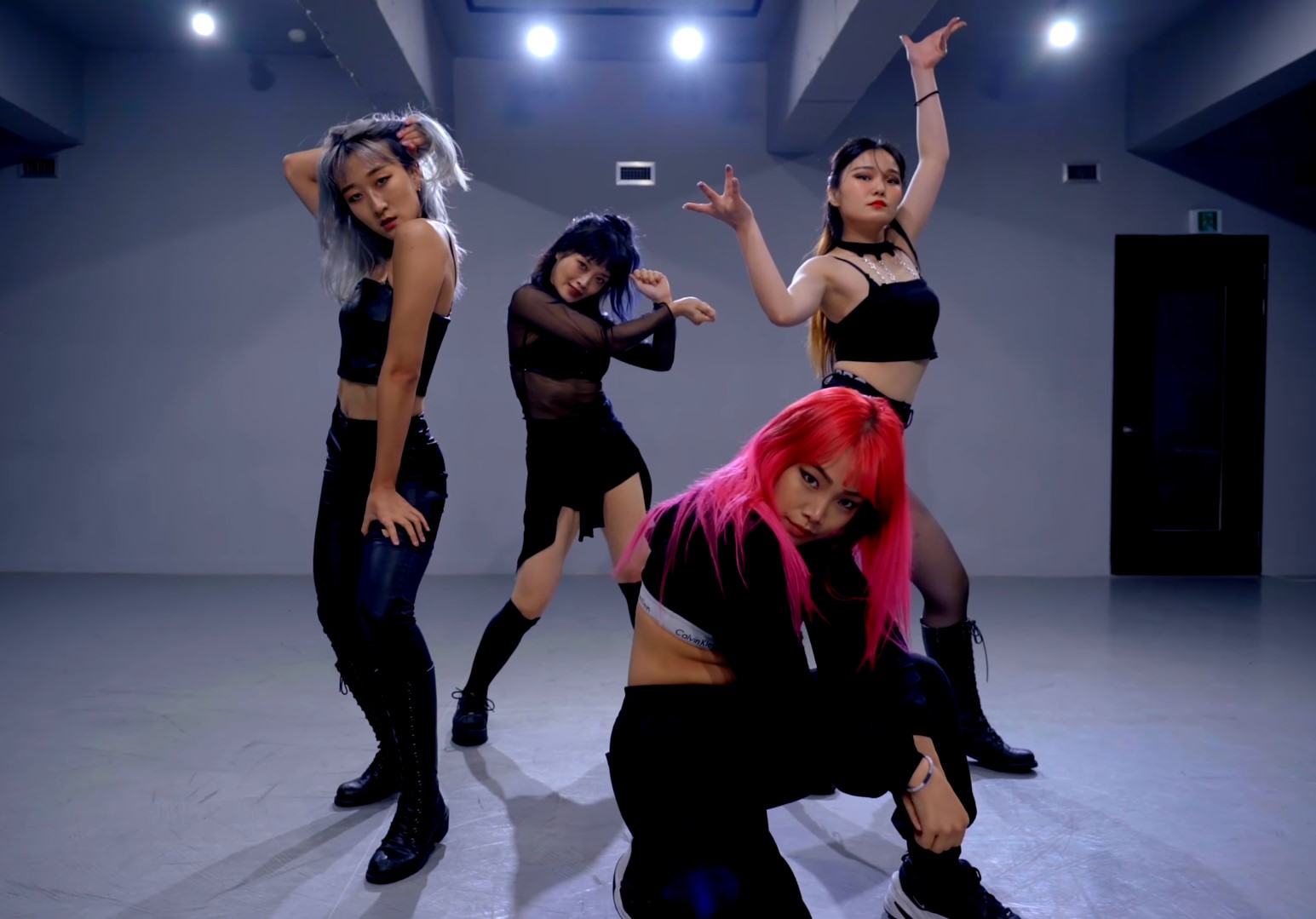 LoL: Veja a coreografia oficial de “The Baddest”, do grupo K/DA