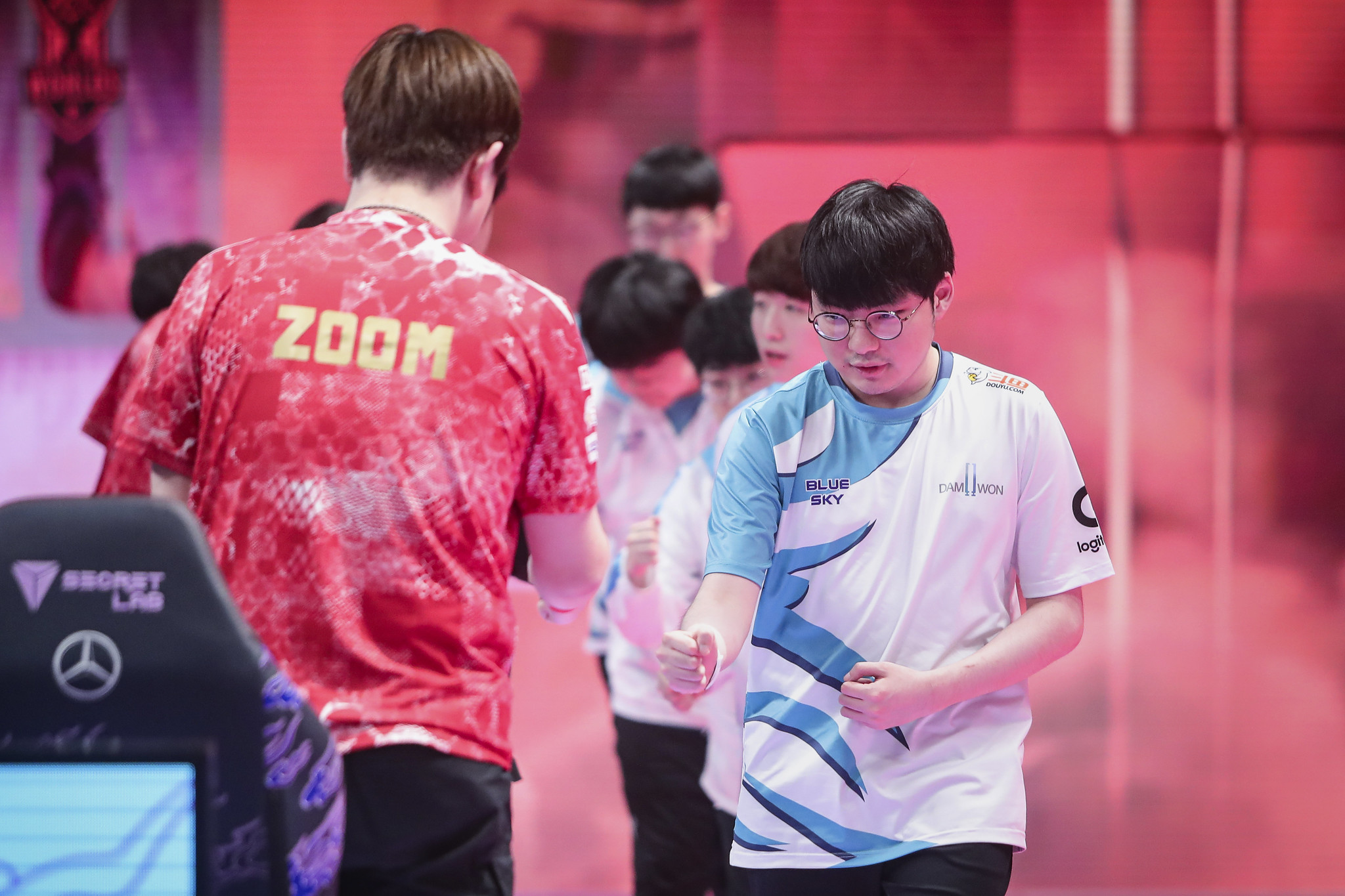 Worlds 2020: DAMWON e JD Gaming se classificam pelo grupo B; veja resultados do dia