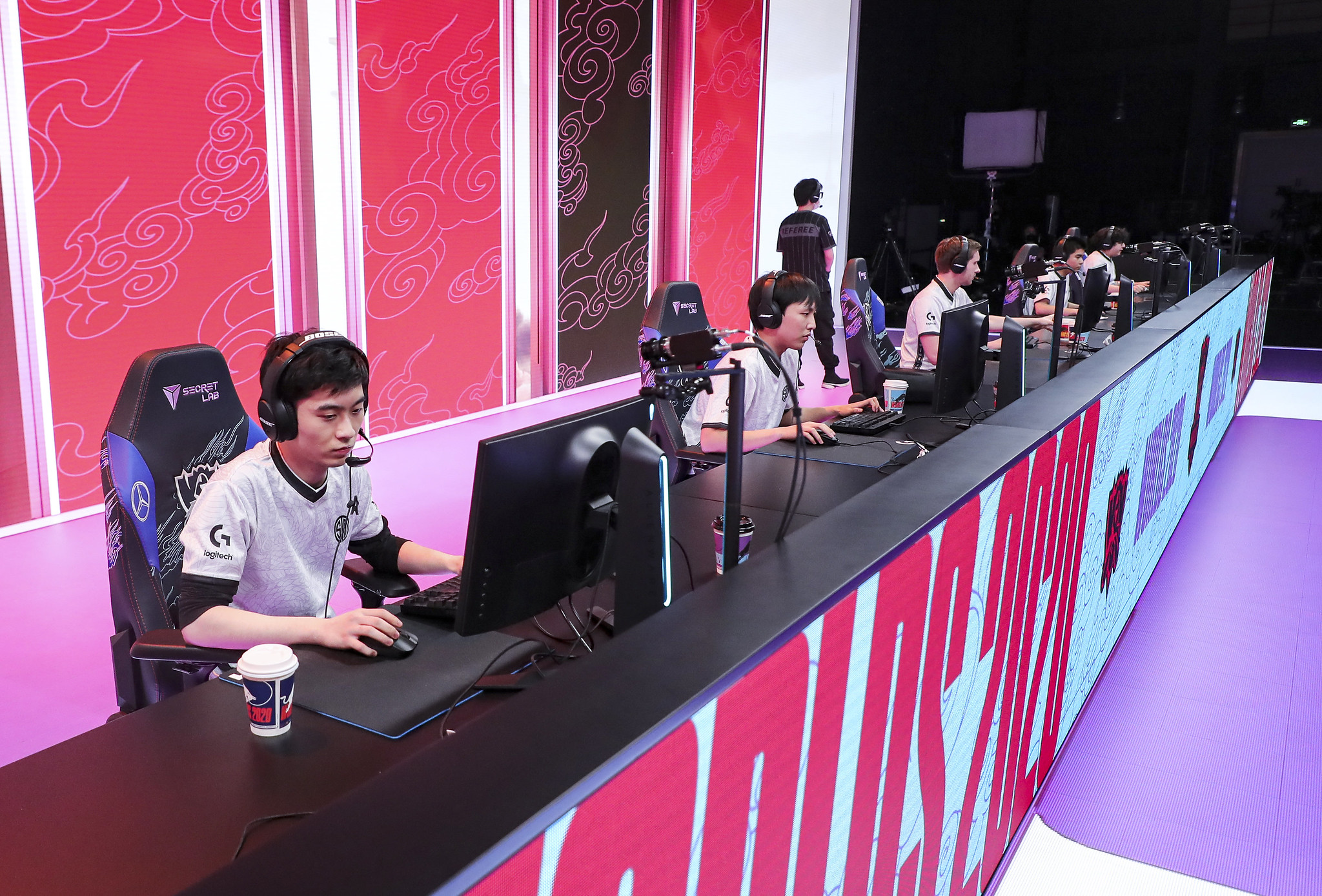 Worlds 2020: “Biofrost achou mais jeitos de sabotar a TSM”, dispara narrador em jogo