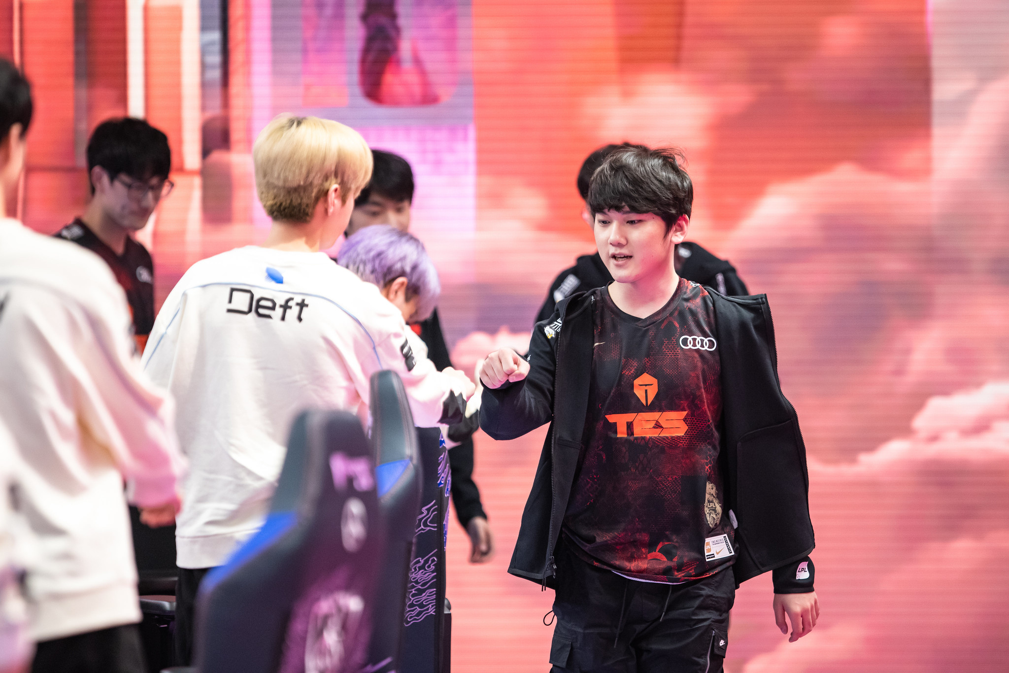 Worlds 2020: Top Esports e DRX se classificam pelo grupo D; veja os resultados do dia