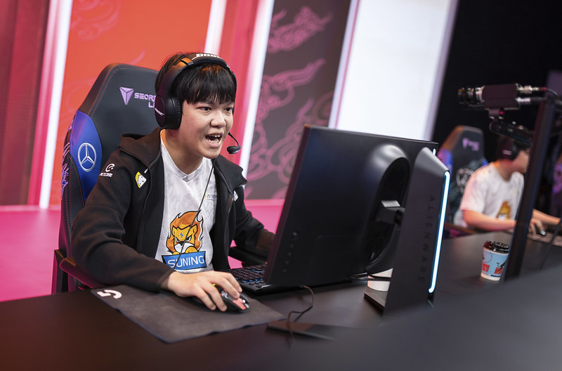Worlds 2020: “Vou provar que ele está errado”, declara mid-laner da Suning sobre Wunder