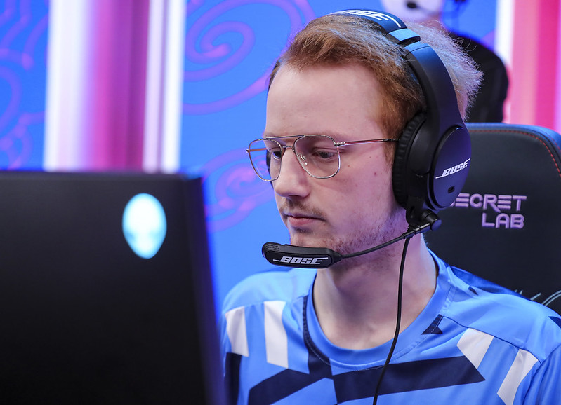 Worlds 2020: “Acredito que vamos lutar contra a JDG pelo 2º lugar”, afirma Larssen