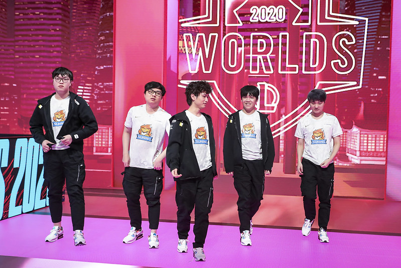 Worlds 2020: “Não colocaram muitas expectativas sobre nós”, afirma coach da Suning