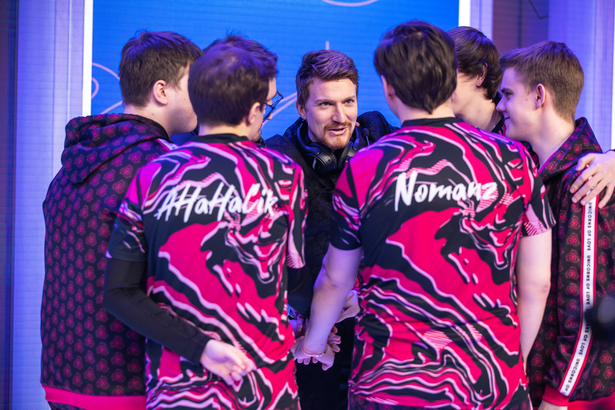 Worlds 2020: Times russos de DotA 2 não recebem tanto suporte quanto a UOL, conta coach