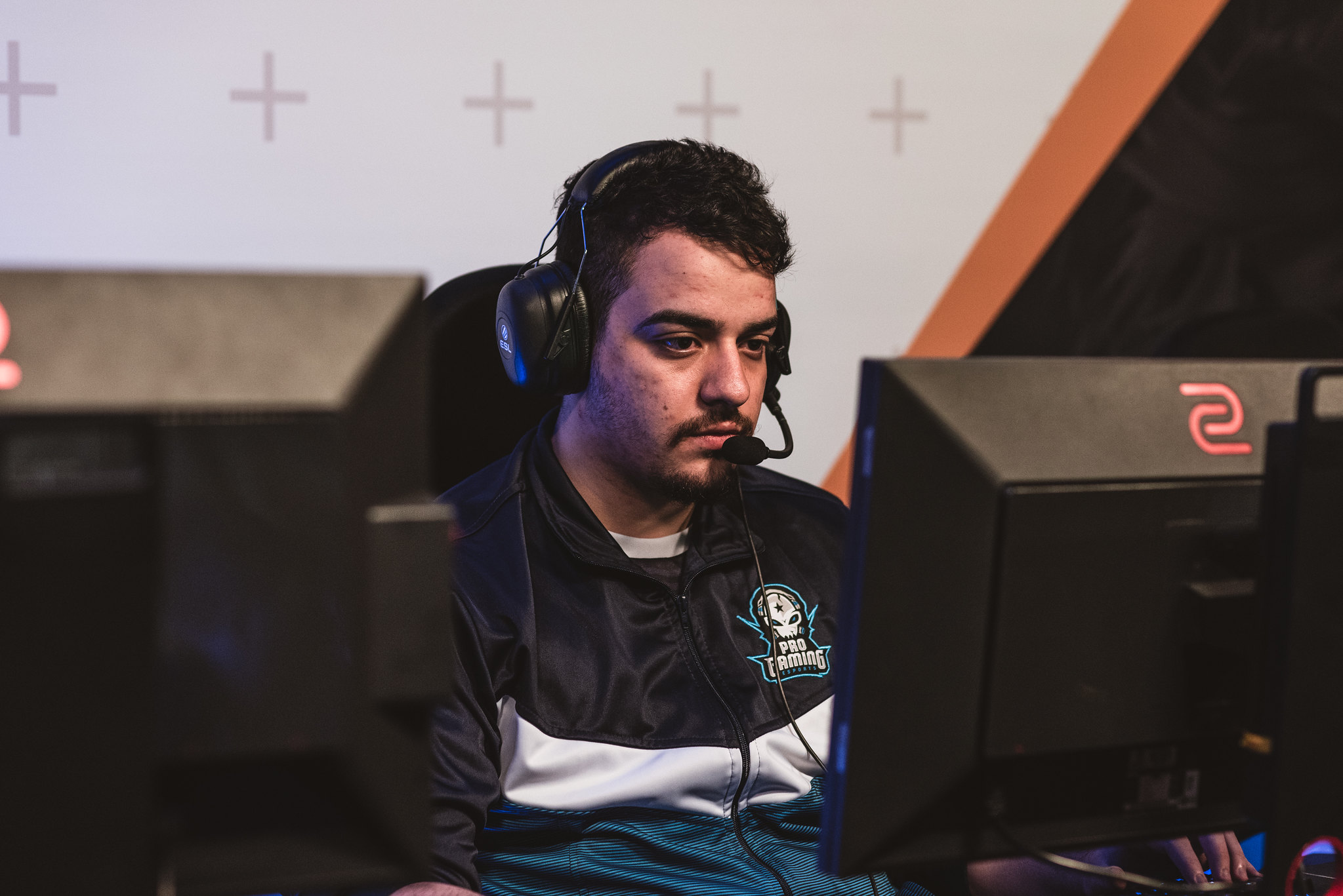 LoL: Com Lynkez inspirado, Crybaby vence qualify do CBolão