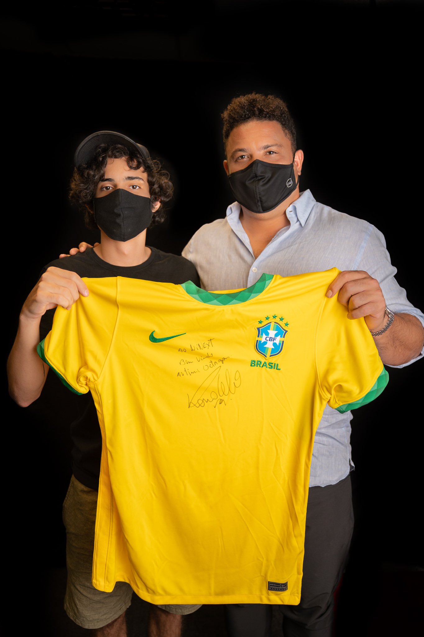 Warzone: ninexT fecha com empresa de Ronaldo para gerenciamento de carreira