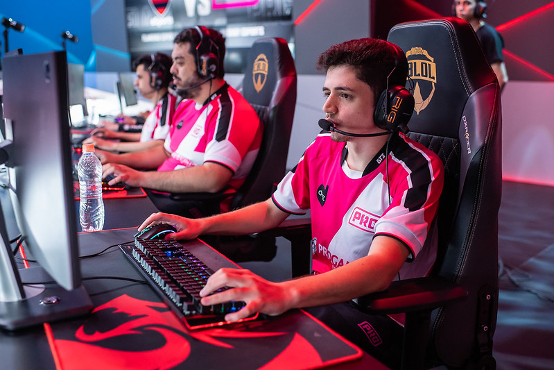 LoL: Wos segue na Vorax após investigação; jogador se pronuncia