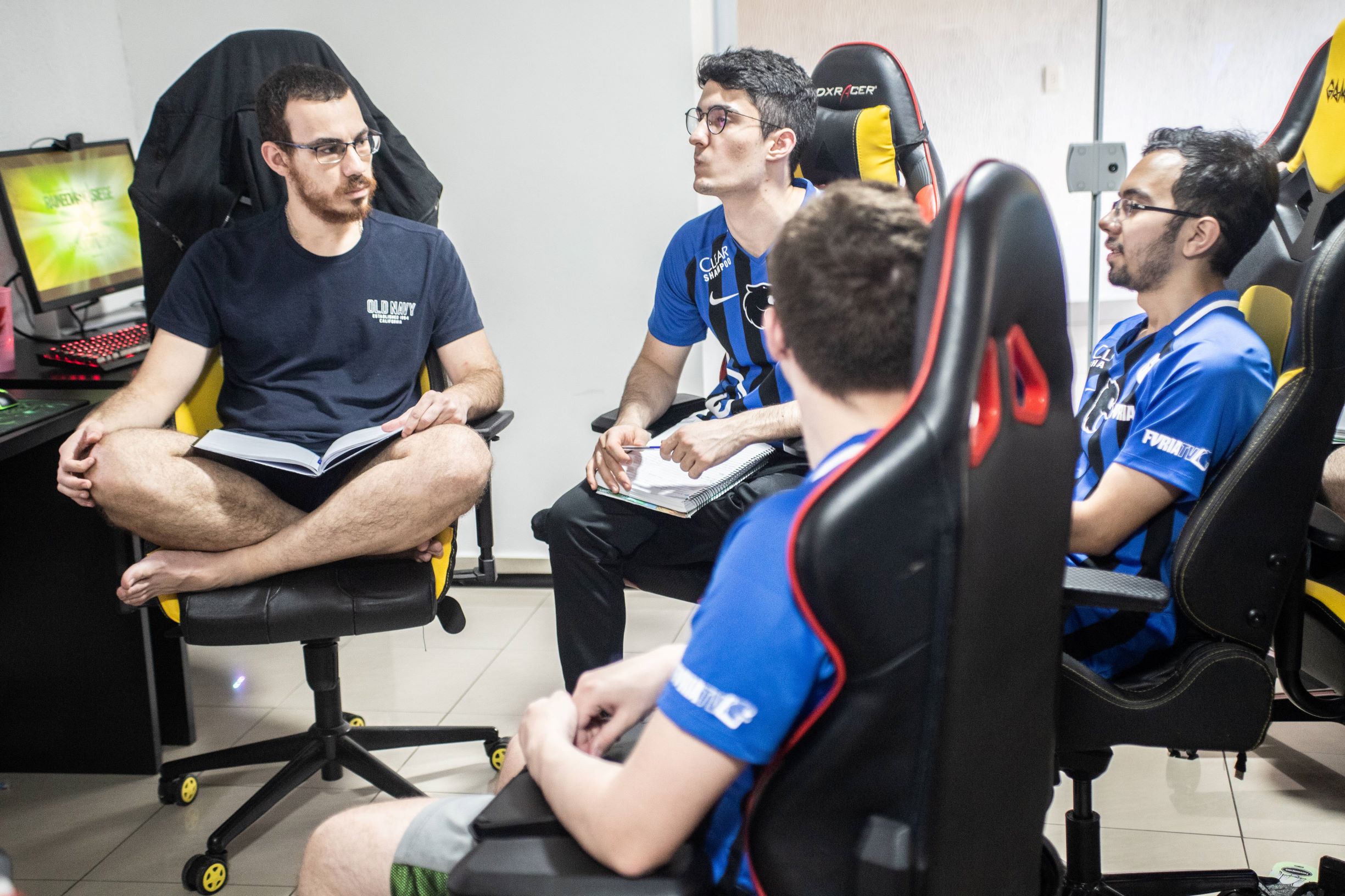R6: Com seis times brasileiros, Six Invitational começa no dia 11 de maio