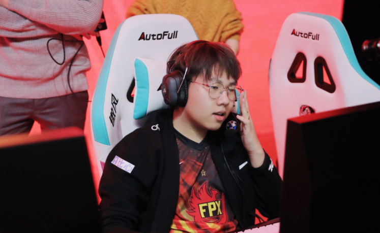 LoL: FPX suspende Bo após jogador relatar ser coagido à combinar resultados na LDL