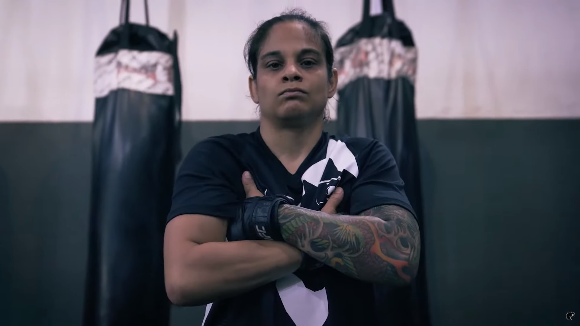 FURIA anuncia a lutadora de MMA Livinha Souza como atleta e streamer