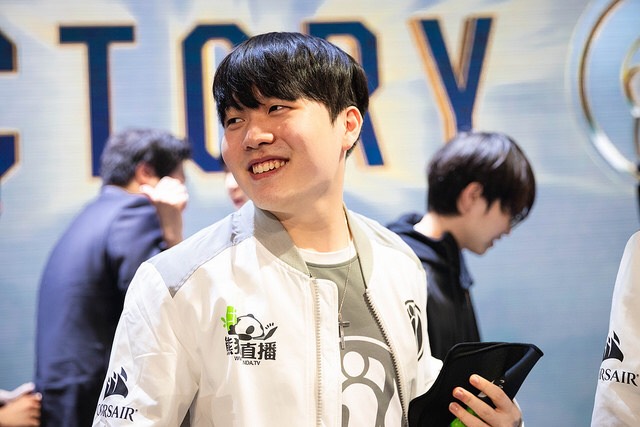 LoL: Após sete anos, Rookie deixa a Invictus Gaming
