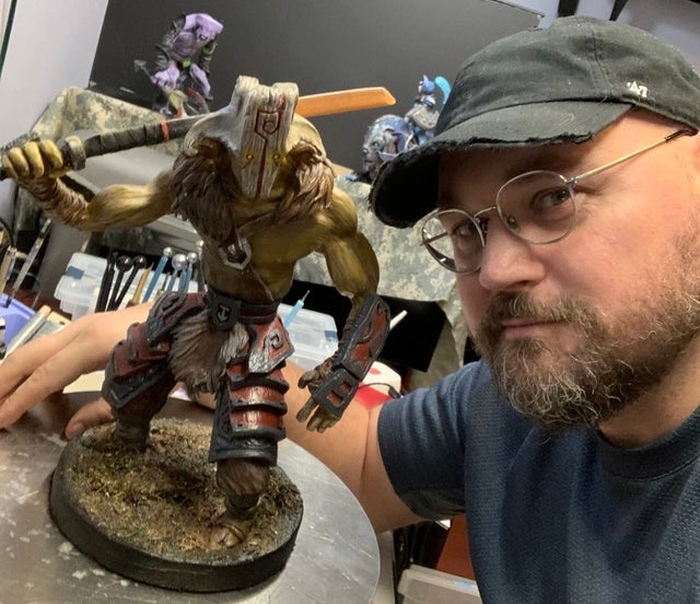 DotA 2: Esse artista está esculpindo os 120 heróis do jogo