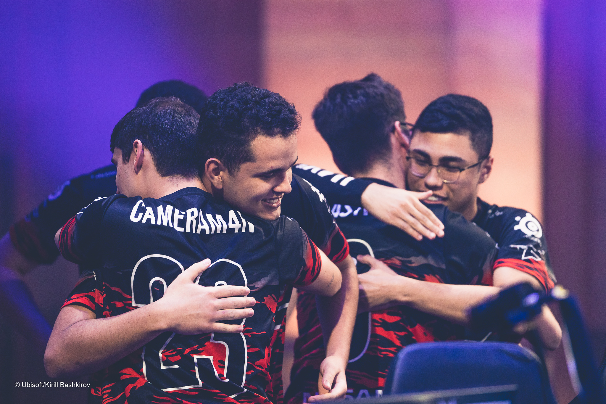 Six Invitational: Cyber comenta que FaZe não precisava do terceiro mapa para vencer TSM