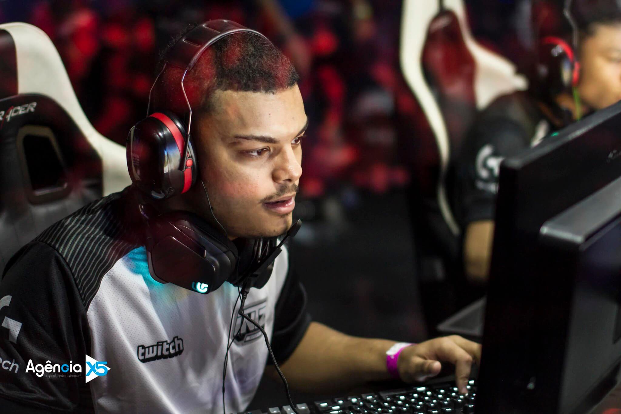 Final Brasileira: stk, treinador da SLICK, comenta eliminação: “Merecemos perder”