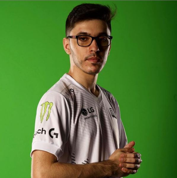 R6: igoorctg deixa cargo de analista da INTZ