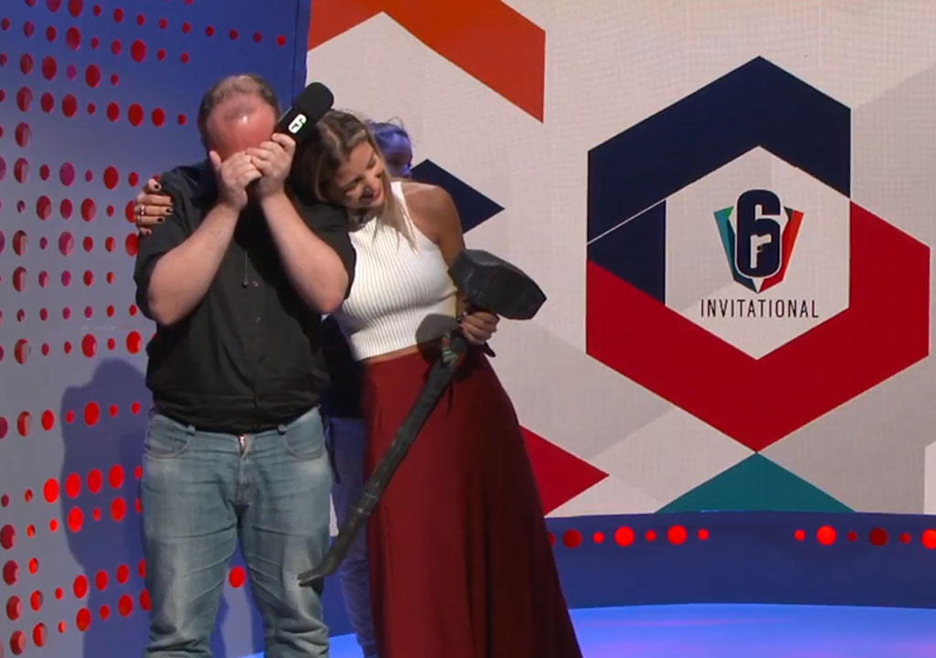 Six Invitational: Narrador brasileiro chora após título BR ser garantido