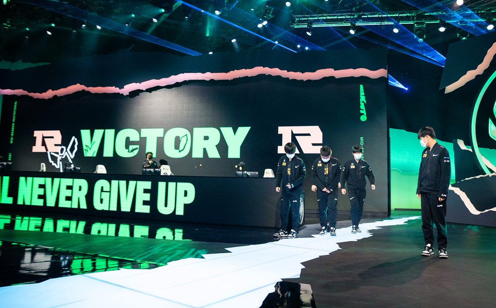 MSI 2021: RNG vence a DAMWON e C9 perde duas no 1° dia da Fase Hexagonal