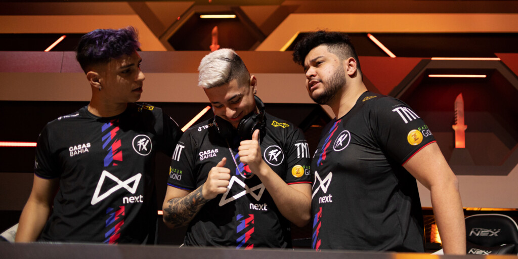 LBFF 6: Fluxo fecha três BOOYAHs, mas B4 continua na liderança do campeonato