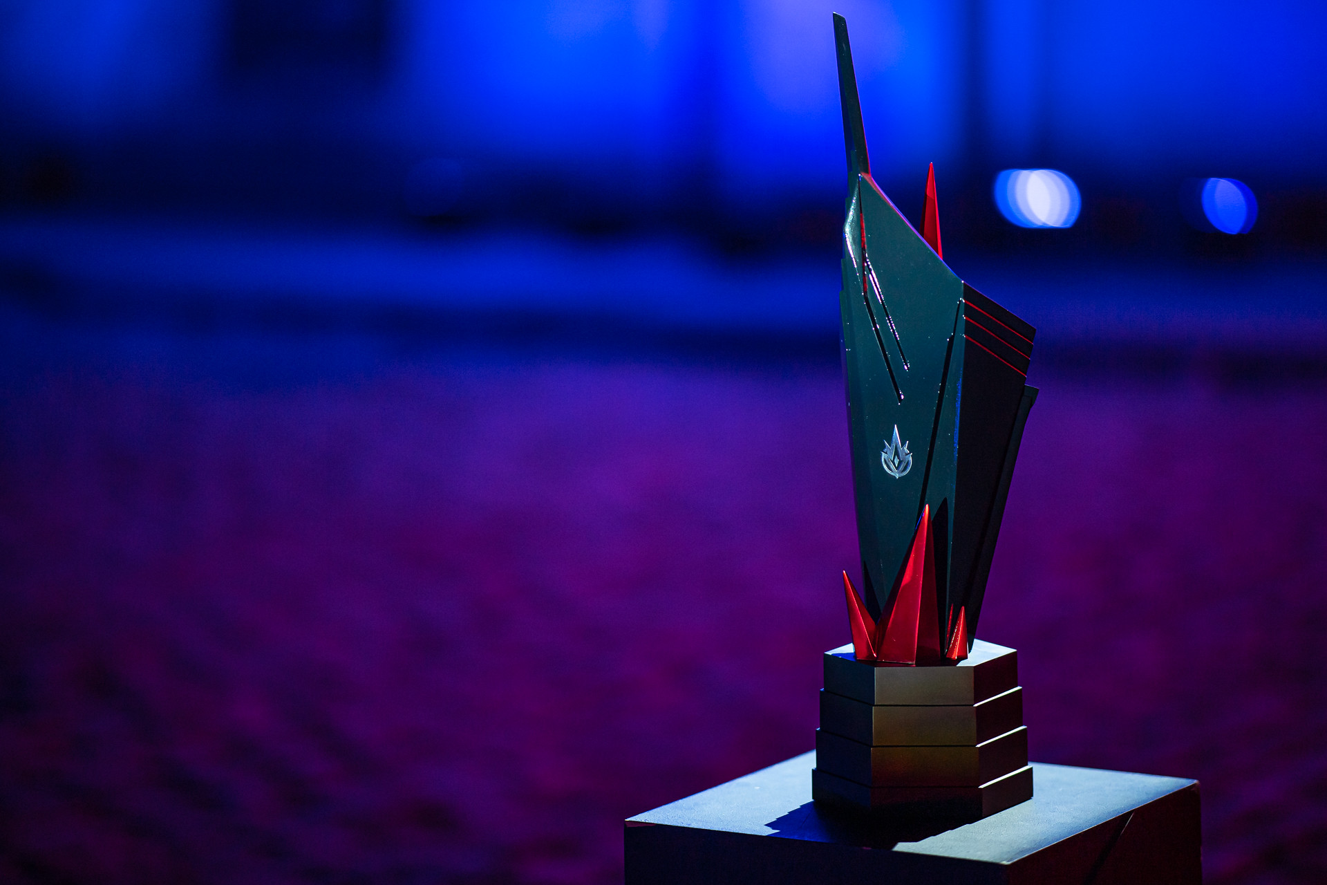 CBLOL 2021: Riot mostra making of do novo troféu