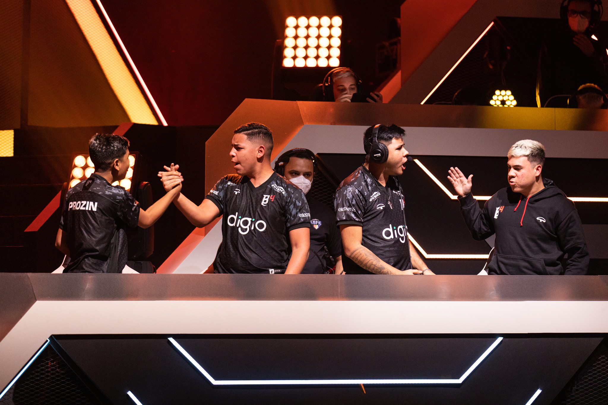 LBFF 6: Por três pontos de diferença, B4 conquista o título