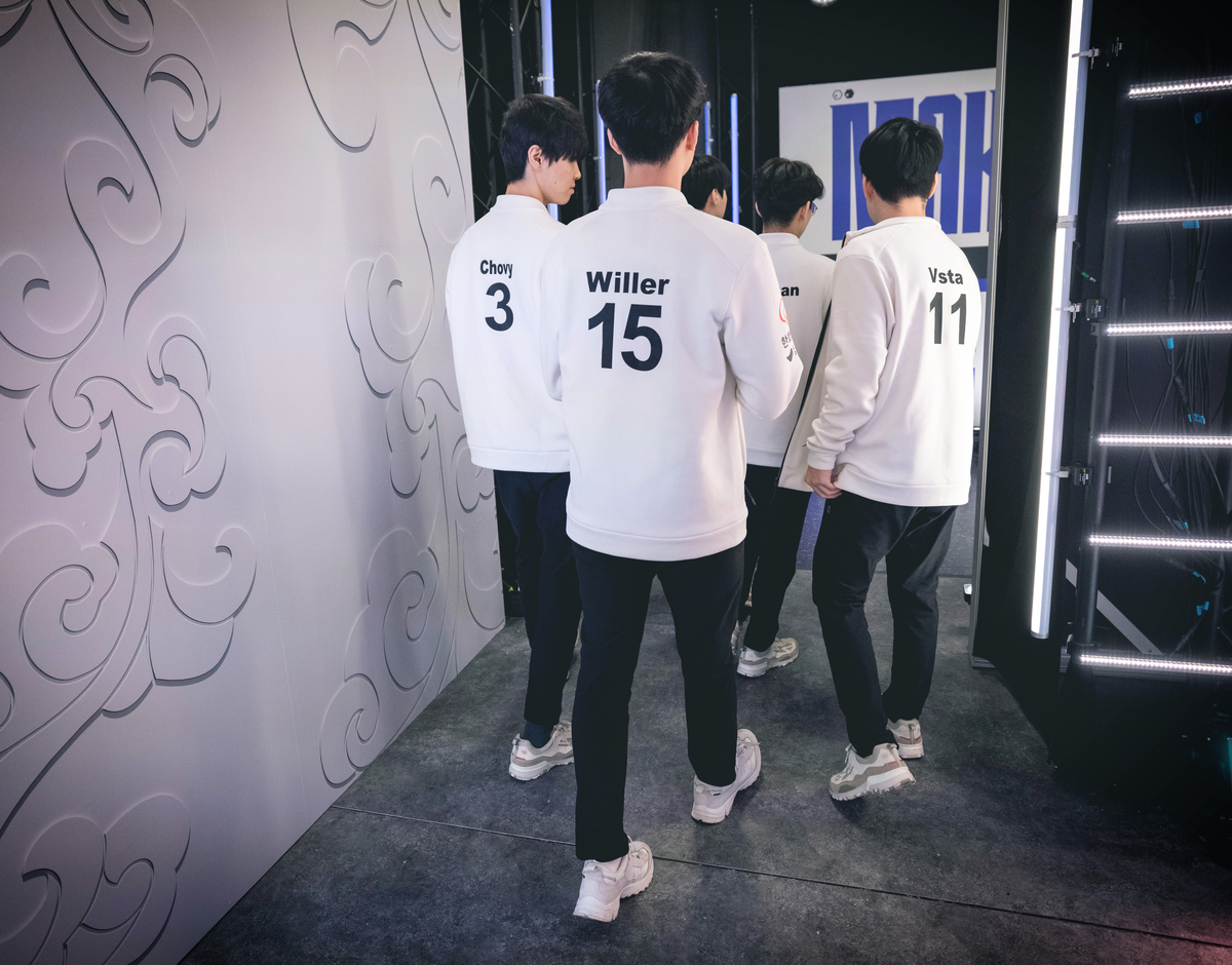 Worlds 2021: Caçador da HLE termina 0/12/1 em série contra a T1