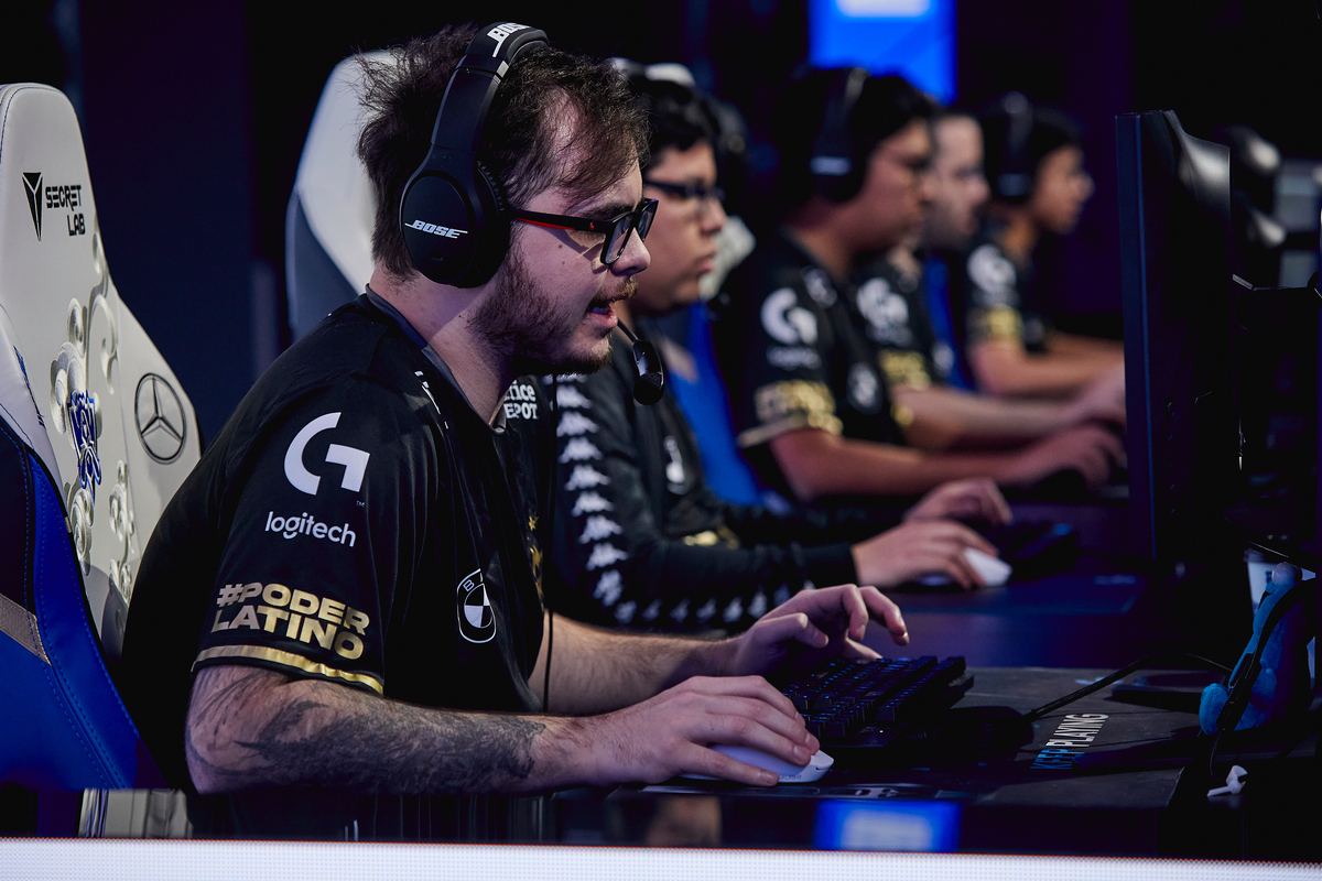 Worlds 2021: Infinity termina 0-4 e RED Canids avança para a MD5