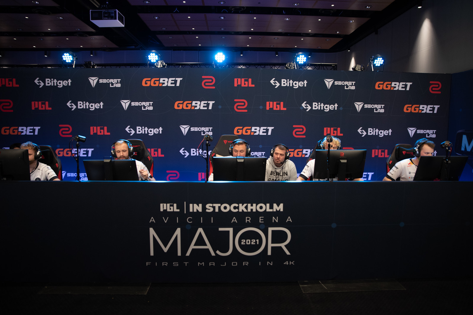 PGL Major Stockholm: PGL atende críticas, e todos jogos do Legends serão no estúdio