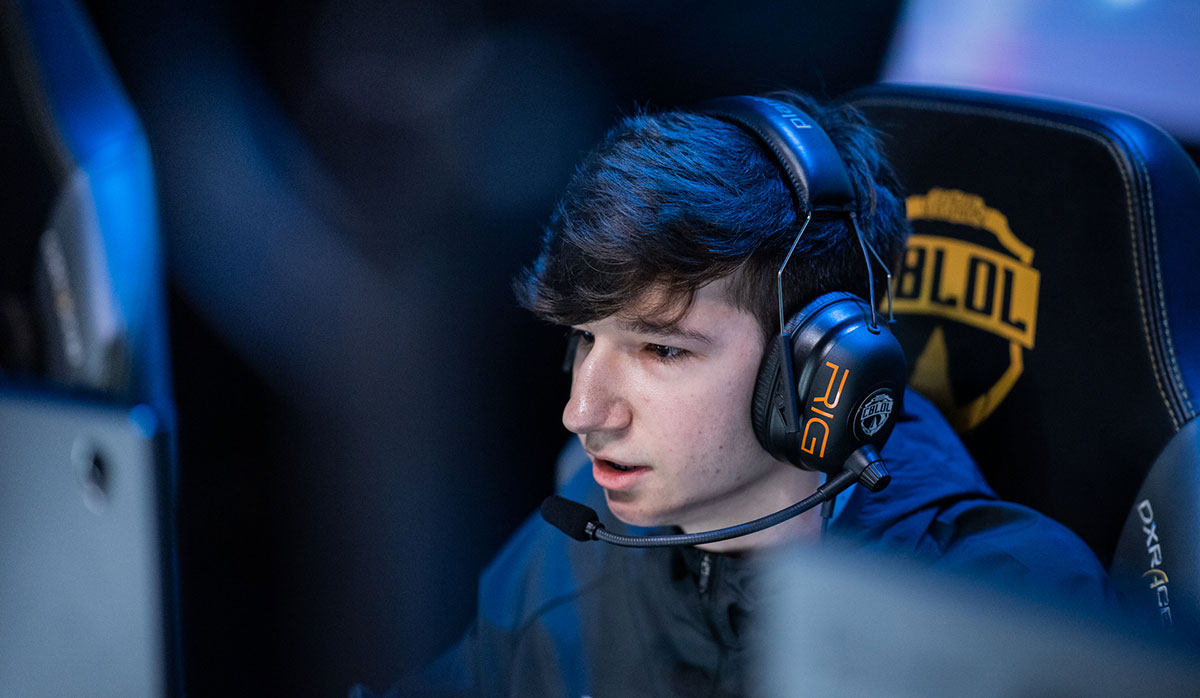 CBLOL 2022: Flamengo substitui Asta por Sting para sexta semana