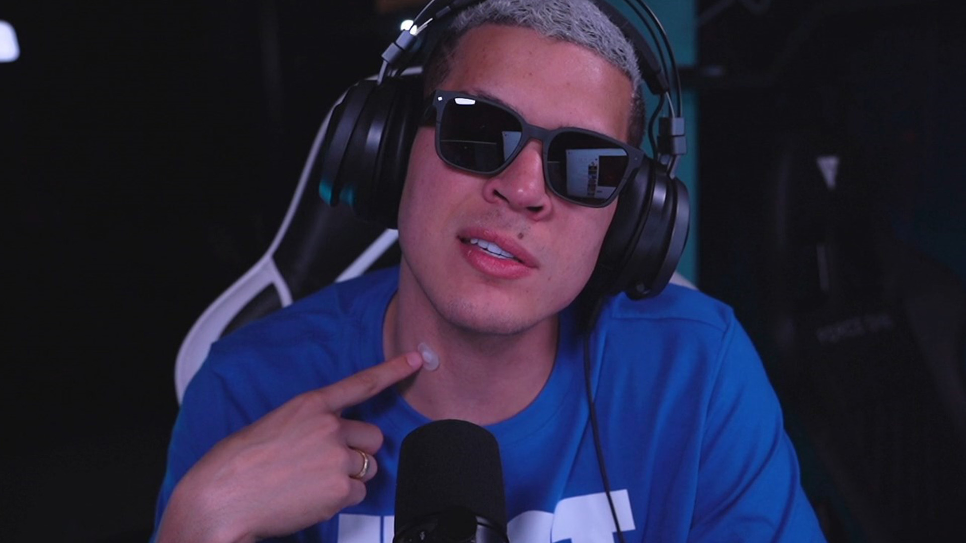 Free Fire: Cerol faz exame e descobre nódulo na garganta