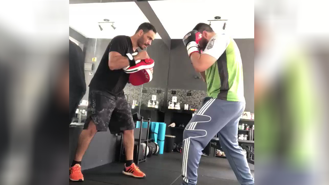 LoL: brTT busca adversários para luta e Esquiva Falcão responde: “vamos brincar”