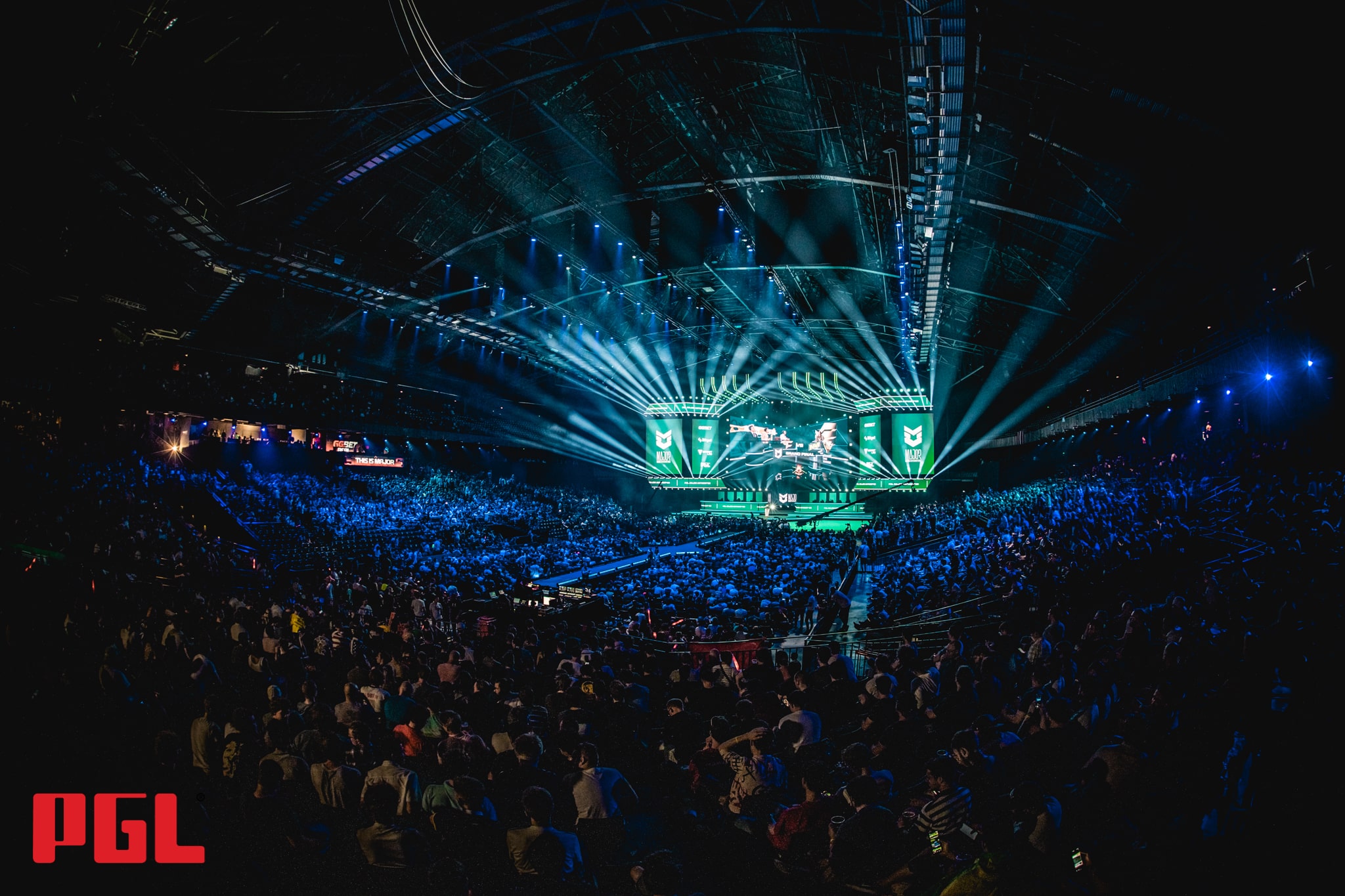 PGL Major Antwerp: Mais de 20 mil pessoas vão à final presencial do torneio